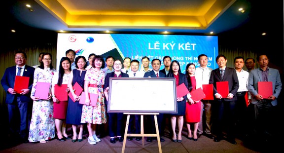 Nhiều Hội viên VinaLAB tham gia ký kết chia sẻ nguồn lực, hỗ trợ startup