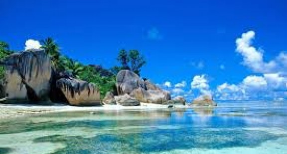 Biến nước biển thành nhiên liệu nhờ chất xúc tác chi phí thấp