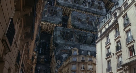 Thí nghiệm phản trực giác này đã tạo ra một thế giới lộn ngược giống trong Inception