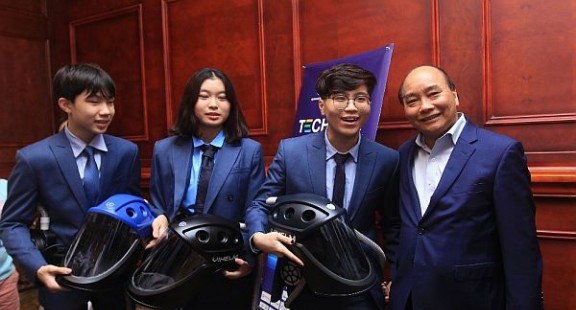 “Mũ cách ly di động Vihelm” và kỳ vọng kiến tạo chiến lược cách ly mới