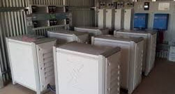 Vật liệu nano cải tiến điện cực pin dòng lai
