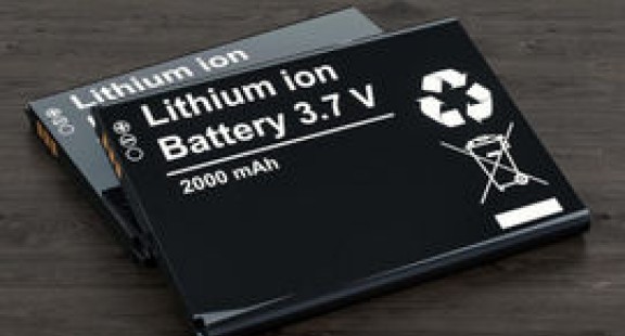 Chất xúc tác mới hứa hẹn thế hệ pin sạc nhẹ hơn, rẻ hơn, dung lượng cao hơn