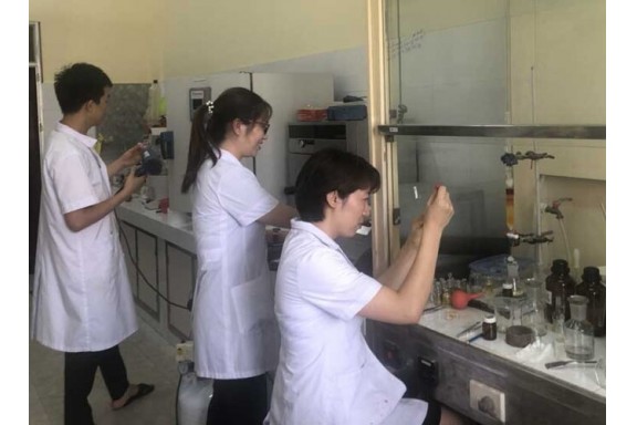 Việt Nam tổng hợp thành công thuốc điều trị COVID-19 bằng phương pháp mới