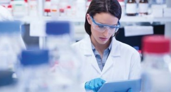 Giải pháp phần mềm quản lý để cải thiện hoạt động phòng thử nghiệm