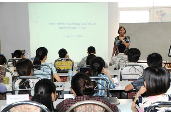 VINALAB – AOSC : Biên bản ghi nhớ hợp tác tổ chức chương trình thử nghiệm thành thạo/so sánh liên phòng