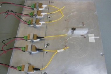 Sử dụng phương pháp cộng năng lượng để chế tạo thiết bị laser bán dẫn công suất 30w