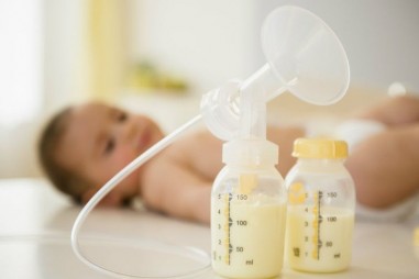 Sữa mẹ có thể ngăn ngừa và điều trị lây nhiễm Covid-19?
