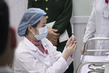 Tiêm thử nghiệm vaccin covid-19 “made in Việt Nam”