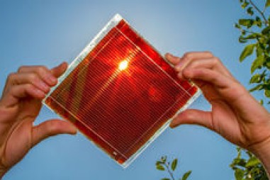 Phương pháp mới chế tạo vật liệu perovskite bằng chất phụ gia cho pin mặt trời
