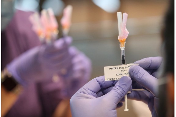 Vaccine của Pfizer có thể chống lại các chủng SARS-CoV-2 biến thể