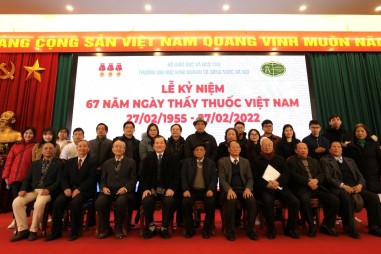Trường Đại học Kinh doanh và Công nghệ Hà Nội gặp mặt kỷ niệm 67 năm Ngày Thầy thuốc Việt Nam