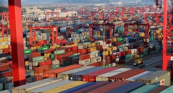 Hơn 400 container chè Việt mắc kẹt tại Pakistan: Ngành chè đứng trước nguy cơ đứt gãy chuỗi sản xuất